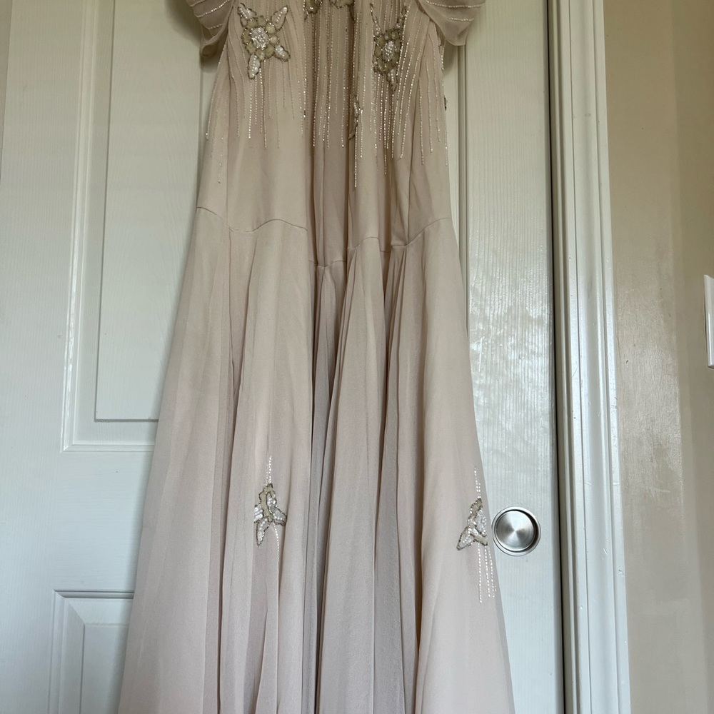 ASOS embellished bridal dress - Picture 3 of 12